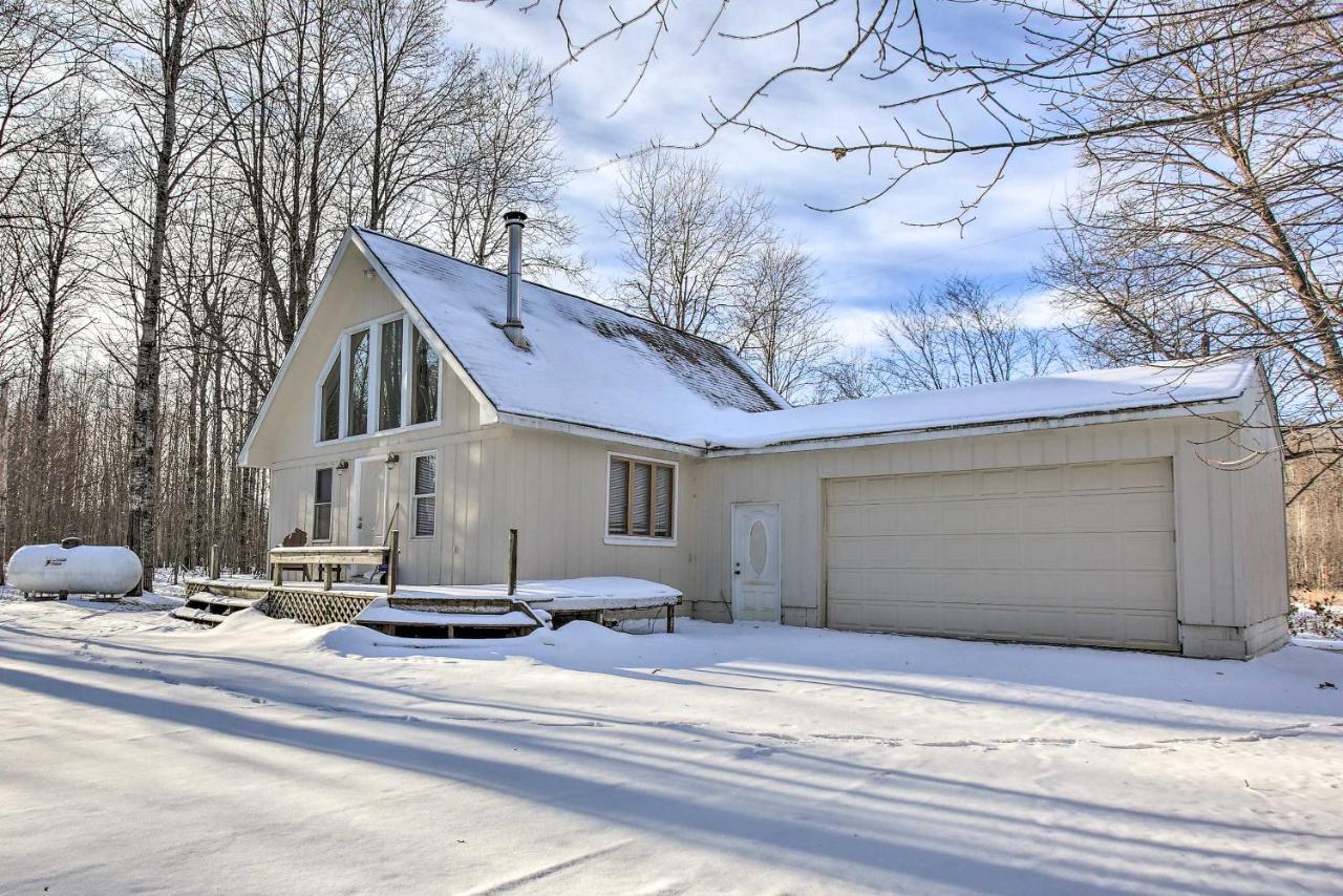 Lakes Of The North Home On Snowmobile And Atv Trail! Mancelona Exterior foto